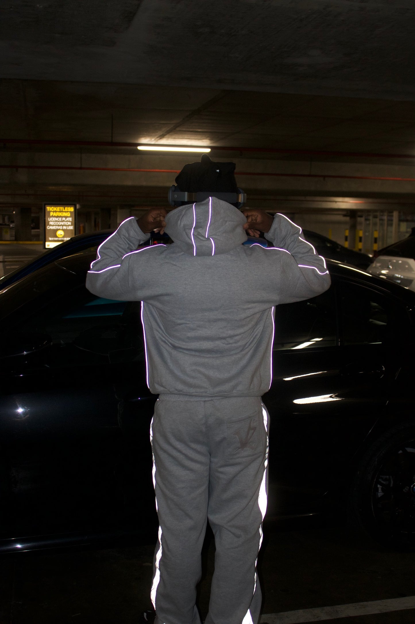 Grey reflective (hoodie)